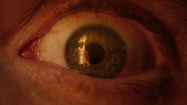 Imagem da notícia Pouco tempo para assistir na Netflix: Um dos filmes de terror mais aclamados de 2022 está prestes a deixar a plataforma de streaming