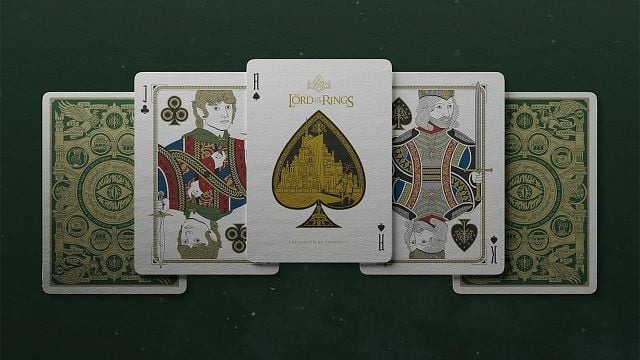 Imagem da notícia Nem livro, nem box: Este baralho de O Senhor dos Anéis é o item mais desejado entre fãs no momento