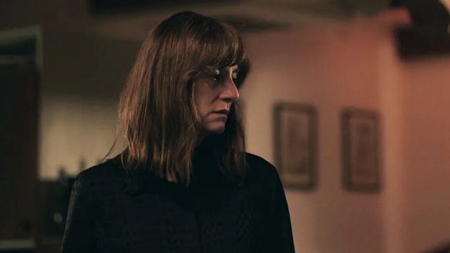 Imagem da notícia As Cores do Mal - Vermelho vai ter continuação? Thriller investigativo da Netflix é baseado em série de livros