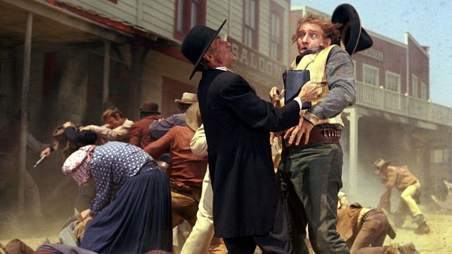 Imagem da notícia "Ele é muito pervertido": John Wayne se recusou a estrelar este faroeste insano!