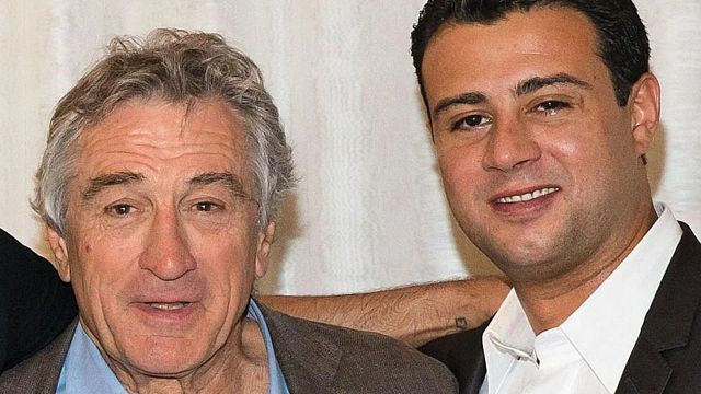 Imagem da notícia Filho de Robert De Niro não quis ser ator como o pai, mas se tornou MUITO bem-sucedido seguindo os passos da avó