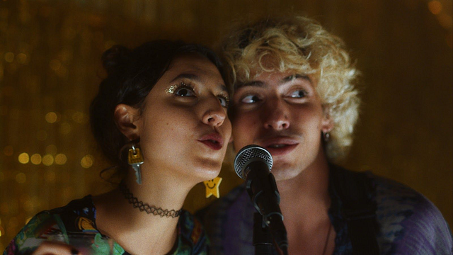 Imagem da notícia Mais Euphoria, menos Malhação: Nova série teen brasileira tem cenas picantes e mistério em clima de anos 2000