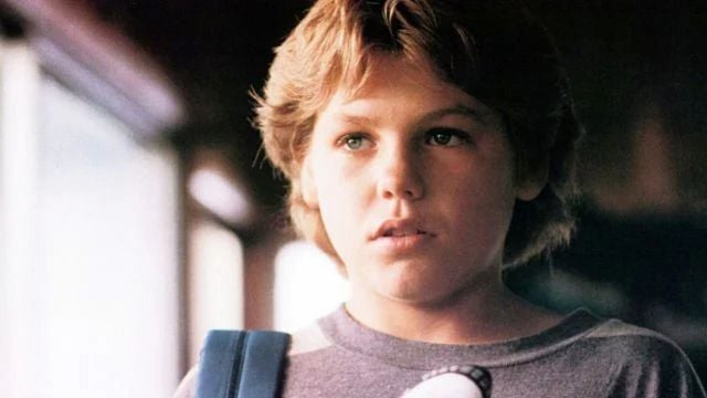 Imagem da notícia Há 31 anos, toda criança dos anos 90 sonhava com este filme! Por trás da bela história, a estrela tinha um destino sombrio