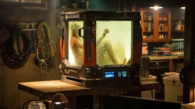 Imagem da notícia Na Netflix: Um thriller de ficção científica com Keanu Reeves - em um papel que originalmente deveria ser interpretado por Nicolas Cage!