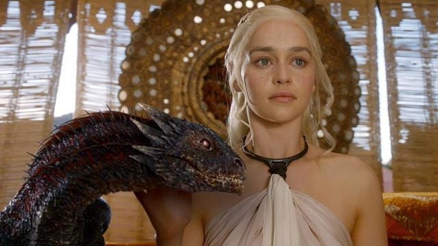 Imagem da notícia "Serei a velha dos dragões": Emilia Clarke quebra o silêncio e revela como fez as pazes com Game of Thrones
