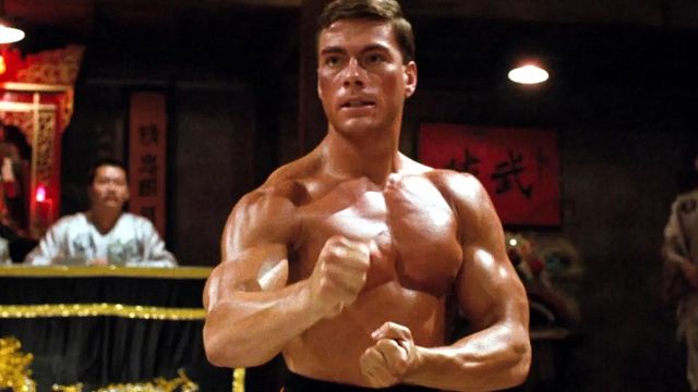 Imagem da notícia 63 anos e 65 filmes de ação: Este lendário ator retorna com um filme no estilo Busca Implacável