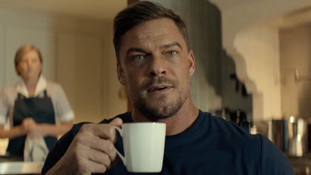 Imagem da notícia Não é só Alan Ritchson: Reacher reúne 3 heróis de Smallville em seu elenco e você nem percebeu