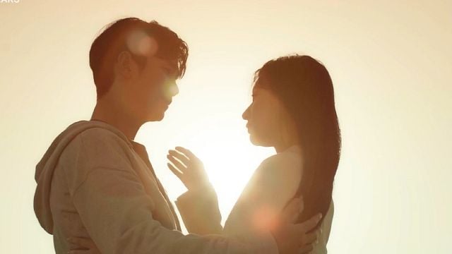 Imagem da notícia Este é o k-drama de comédia romântica da autora de Pousando no Amor que todos estão falando sobre: Elenco tem participação de ator de Supernatural