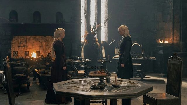Imagem da notícia "A HBO não aprendeu nada com os erros de Game of Thrones": Os fãs odiaram esta cena da 2ª temporada de House of the Dragon
