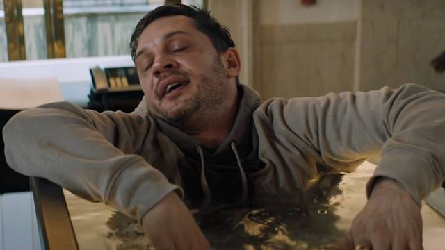 Imagem da notícia A melhor cena de Venom foi improvisada por Tom Hardy (e deu uma dor de cabeça para a equipe)