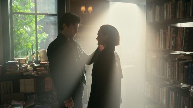 Imagem da notícia Quase esquecemos que ela existia, mas falta apenas um mês para que uma das séries mais viciantes da Netflix diga adeus para sempre