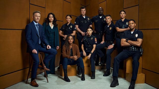 Imagem da notícia Boas notícias para os fãs de The Rookie! 9ª temporada tem previsão de estreia confirmada e spin-off ganha teaser em painel da San Diego Comic-Con