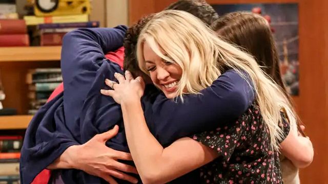 Imagem da notícia Um dos criadores de The Big Bang Theory finalmente admite um de seus maiores erros: Eles deveriam ter ouvido Kaley Cuoco