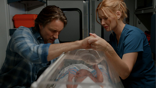 Imagem da notícia Virgin River estreou sua 7ª temporada com uma tragédia: Para o produtor, foi uma maneira "conveniente" de se livrar de um ponto importante da trama