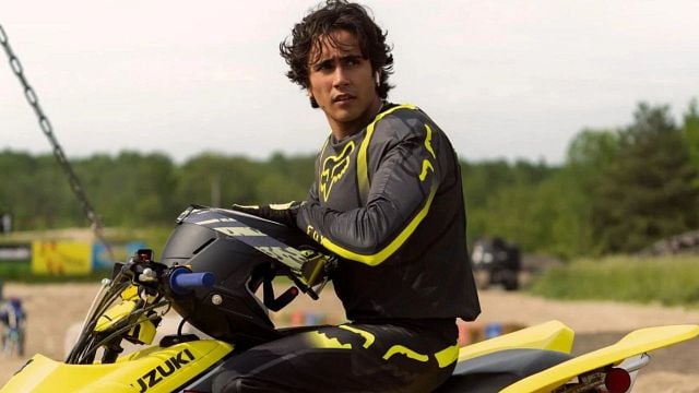 Imagem da notícia Motorheads vai ter 2ª temporada? Série teen precisa responder o que acontece com Christian e o destino de Harris