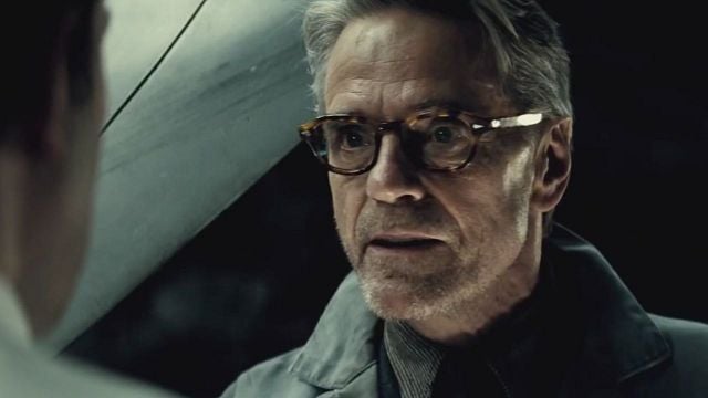 Imagem da notícia "Nós nos odiamos por muito tempo": Há 40 anos, Jeremy Irons levou um tempo para se dar bem com essa outra lenda do cinema