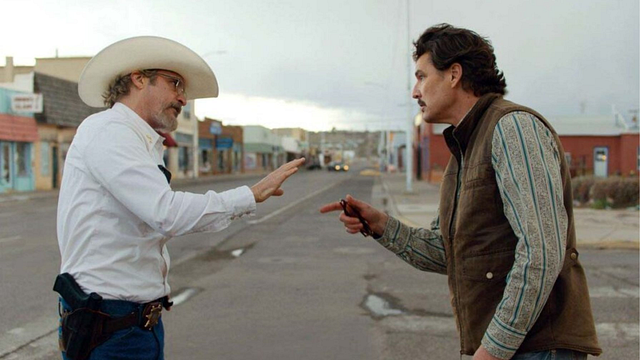 Imagem da notícia Mais assustador que The Last of Us: Filme com Joaquin Phoenix, Pedro Pascal e Emma Stone incendeia o mundo e dá risada disso