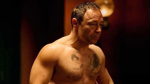 Imagem da notícia "É uma história incrível que não foi contada": Esta é a nova série do criador de Peaky Blinders que chega ao Disney+