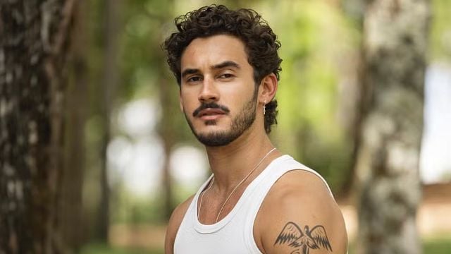 Imagem da notícia Quem é Filipe Bragança, protagonista de Coração Acelerado? Galã já fez Chiquititas, dublou personagem da Disney e foi Sidney Magal