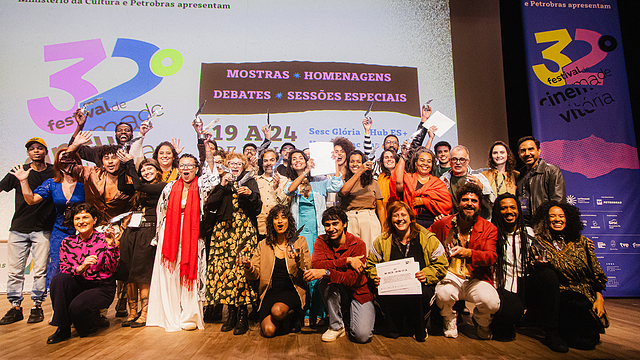 Imagem da notícia Festival de Cinema de Vitória encerra com homenagem a Ney Matogrosso e entrega de prêmios
