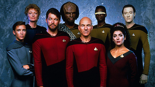 Imagem da notícia Estrela de Star Trek quase faliu e explica por que estaria ainda pior hoje: "Os pais roubaram quase toda fortuna"