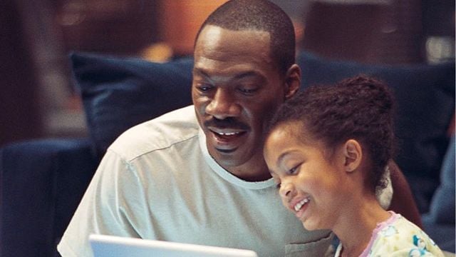 Imagem da notícia Sessão da Tarde hoje (06/08): Astro do filme Imagine Só, Eddie Murphy virou piada e foi indicado ao temido prêmio de Pior Ator