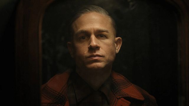 Imagem da notícia Monstro: A História de Lizzie Borden: Charlie Hunnam fez Ryan Murphy quebrar uma tradição da antologia de true crime