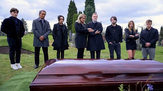 Imagem da notícia Você nem percebeu, mas este ator de Premonição 6 participou de série de ficção científica com 93% de aprovação