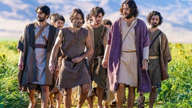 Não aos super-heróis, sim a Jesus Cristo: Emissora abandona público teen e abraça transmissão de série religiosa