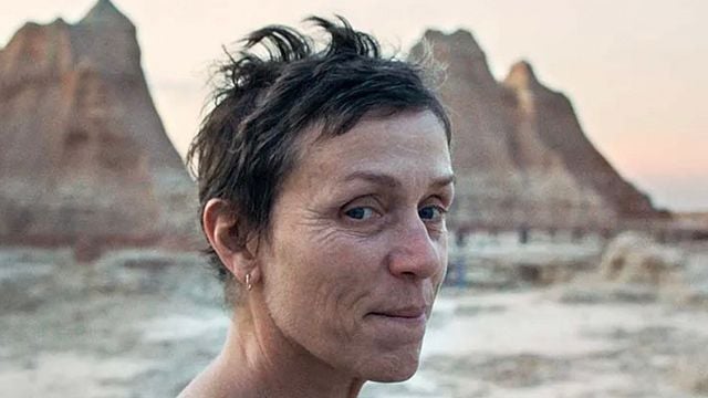 Imagem da notícia Tela Quente hoje (25/05): Em Nomadland, filme vencedor do Oscar, protagonista se preparou de maneira inusitada e imersiva para o papel