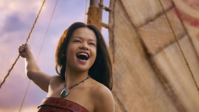 Imagem da notícia Moana ganha vida em trailer do filme live-action, mas Disney esconde The Rock cabeludo; assista