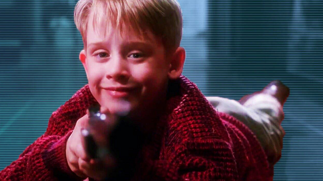 Imagem da notícia "Espero que alguém tenha sido demitido por isso": O erro de Esqueceram de Mim que tem irritado os fãs há 33 anos, apesar de ser quase imperceptível