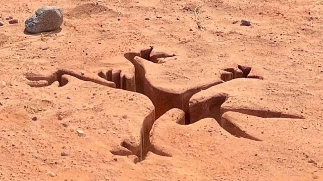 Imagem da notícia Bem antes de Superman, este filme com roteiro de James Gunn deveria ter sido enterrado para sempre: Agora tem uma data de lançamento