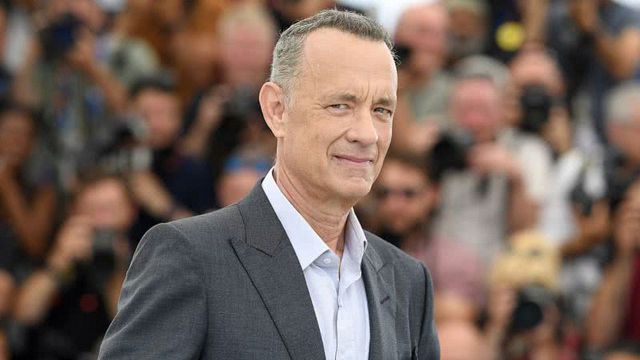 Imagem da notícia Quem é o filho de Tom Hanks? Colin é idêntico ao pai e trabalhou com ele em uma das melhores minisséries dos últimos anos
