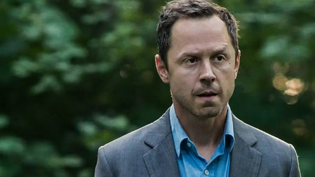 Imagem da notícia No streaming: Entretenimento policial brilhante com uma surpresa atrás da outra ao longo de três temporadas