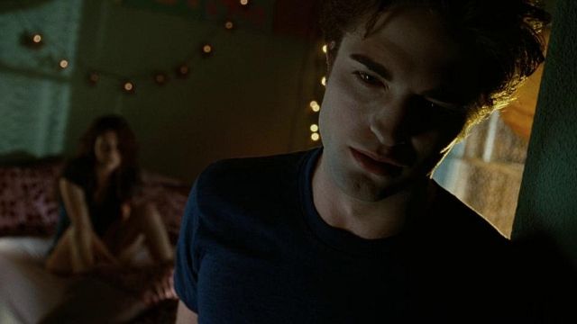 Imagem da notícia “Não me torture!”: Robert Pattinson se recusou a fazer um sacrifício estético em Crepúsculo - e ele estava certo