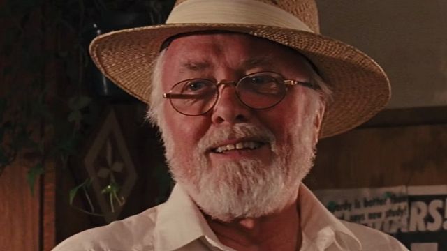 Imagem da notícia 31 anos depois, todos os fãs de Jurassic Park ainda usam esta réplica genial na menor oportunidade