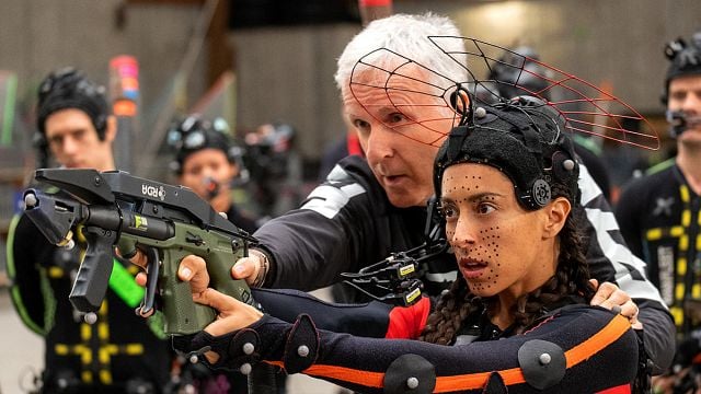 Imagem da notícia "2,3 bilhões de dólares provam que vocês estão errados": James Cameron rebate críticas ao 3D de Avatar: Fogo e Cinzas