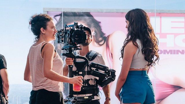 Imagem da notícia Diretora de A Substância recusou filme da Marvel e foi recompensada com indicação ao Oscar: "Queriam que fosse menos violento"