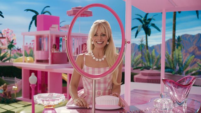 Imagem da notícia "Salvaram os nossos empregos": Meryl Streep coloca Barbie em um pedestal após filme ter sido um dos maiores sucessos de 2023