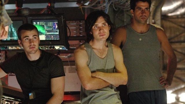 Imagem da notícia É uma ficção científica com Cillian Murphy e Chris Evans, mas fracassou nos cinemas: Filme subestimado quase foi uma trilogia