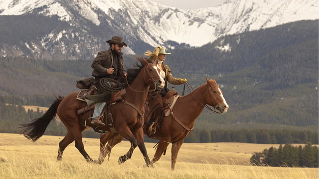 Imagem da notícia Beth e Rip estão de volta! Rancho Dutton Ranch revela o que vem por aí para os dois personagens favoritos dos fãs de Yellowstone