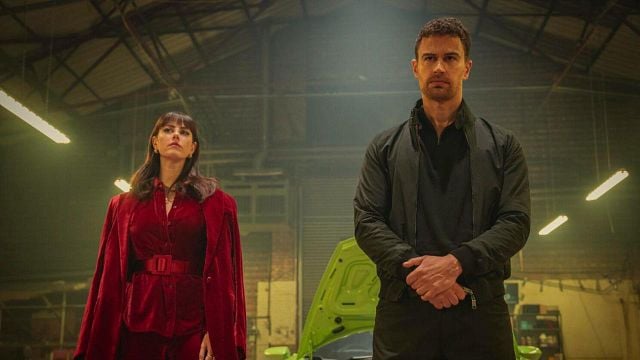 Imagem da notícia Esperamos 2 anos pela volta da melhor série policial da Netflix: Agora, finalmente a segunda temporada tem data para estrear