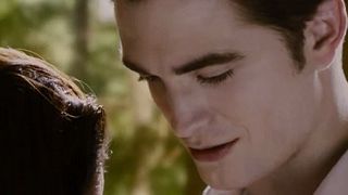 Imagem da notícia Veja o primeiro teaser de A Saga Crepúsculo: Amanhecer - O Final