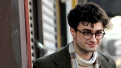 Imagem da notícia Veja as primeiras imagens de Daniel Radcliffe como poeta beatnik 