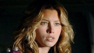 Imagem da notícia Jessica Biel acerta com filme sobre Alfred Hitchcock