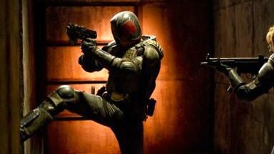 Dredd divulga 12 novas fotos e trailer legendado