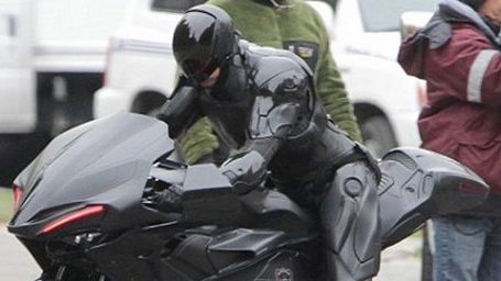 Imagem da notícia Confira a moto estilosa do novo Robocop