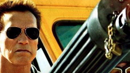 Imagem da notícia Schwarzenegger e sua metralhadora em novo cartaz da ação The Last Stand