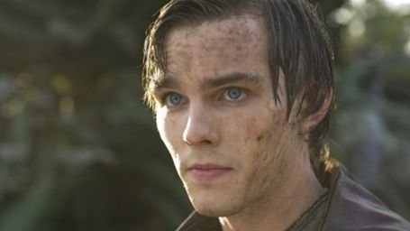 Imagem da notícia Divulgadas 10 novas imagens de Jack - O Caçador de Gigantes